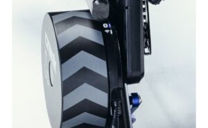 Wahoo KICKR Core 2 + Zwift Click and Cog