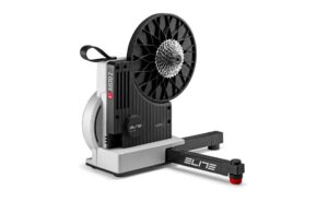 Elite Direto XR W Rollentrainer mit Zwift Cog und Click